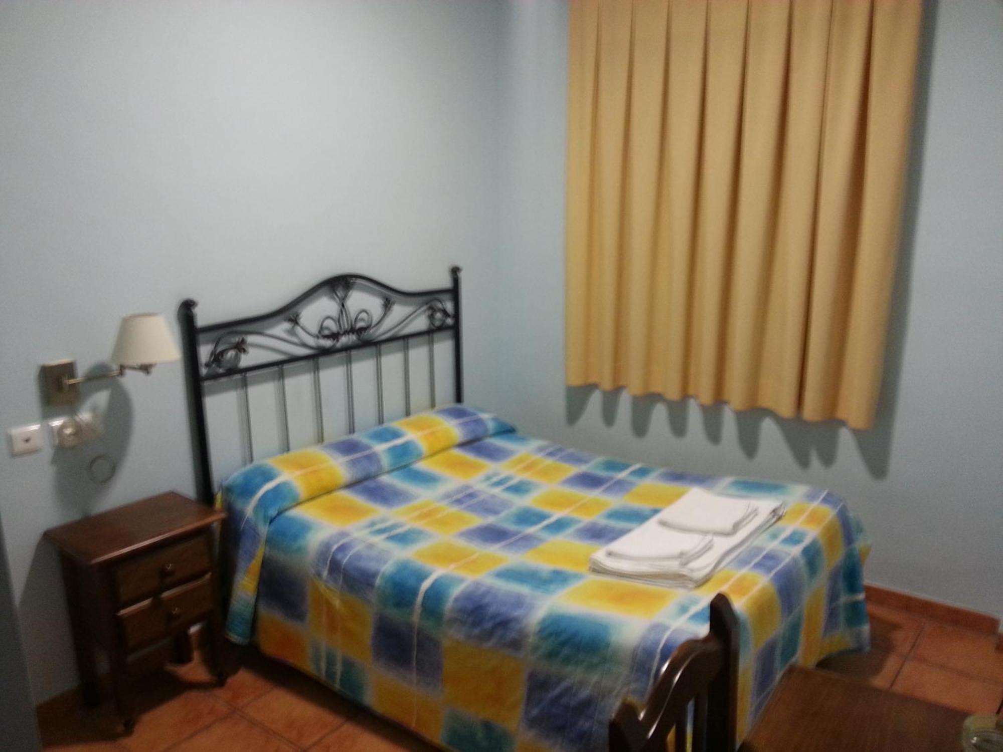 Hostal Las Tres Jotas Alcaracejos Szoba fotó