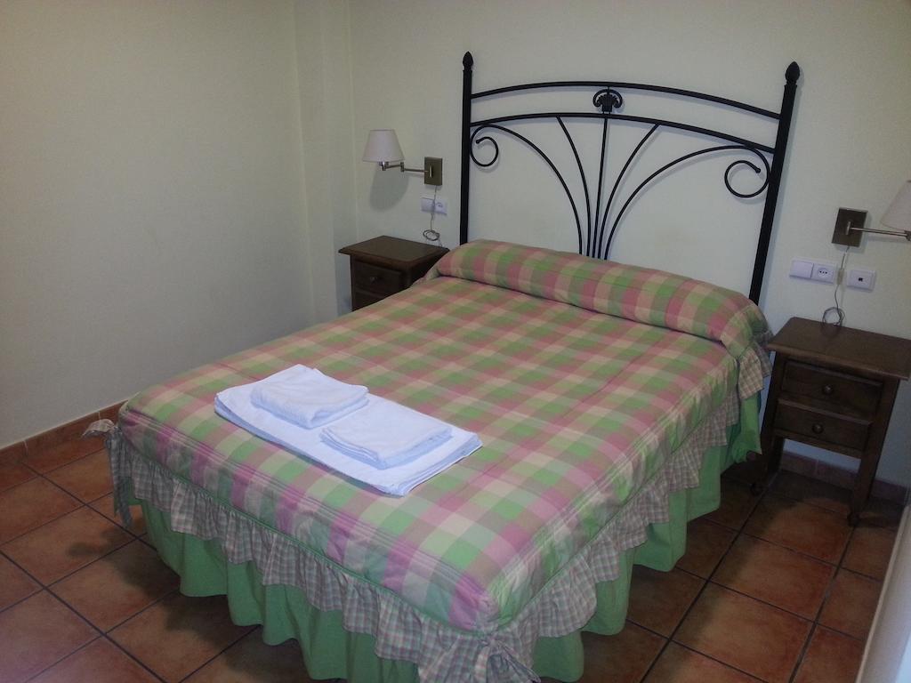 Hostal Las Tres Jotas Alcaracejos Szoba fotó