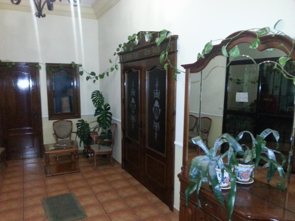 Hostal Las Tres Jotas Alcaracejos Kültér fotó