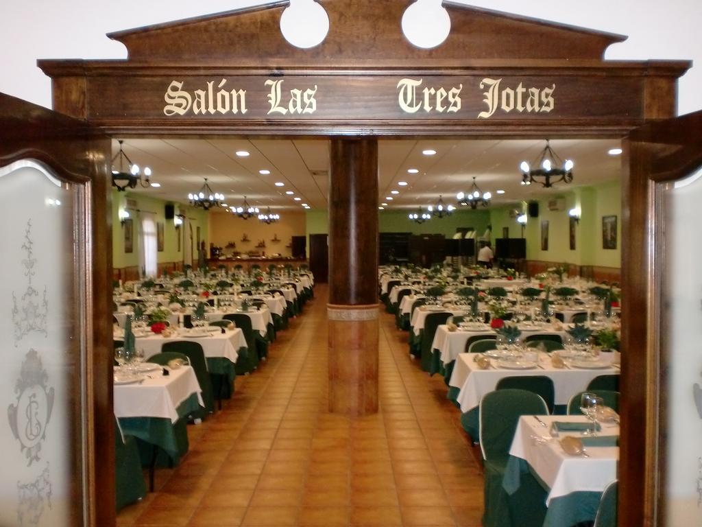 Hostal Las Tres Jotas Hotel Alcaracejos Kültér fotó