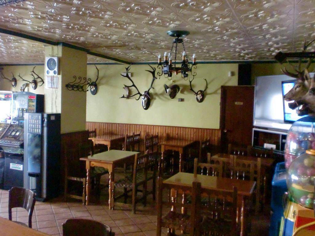 Hostal Las Tres Jotas Hotel Alcaracejos Kültér fotó